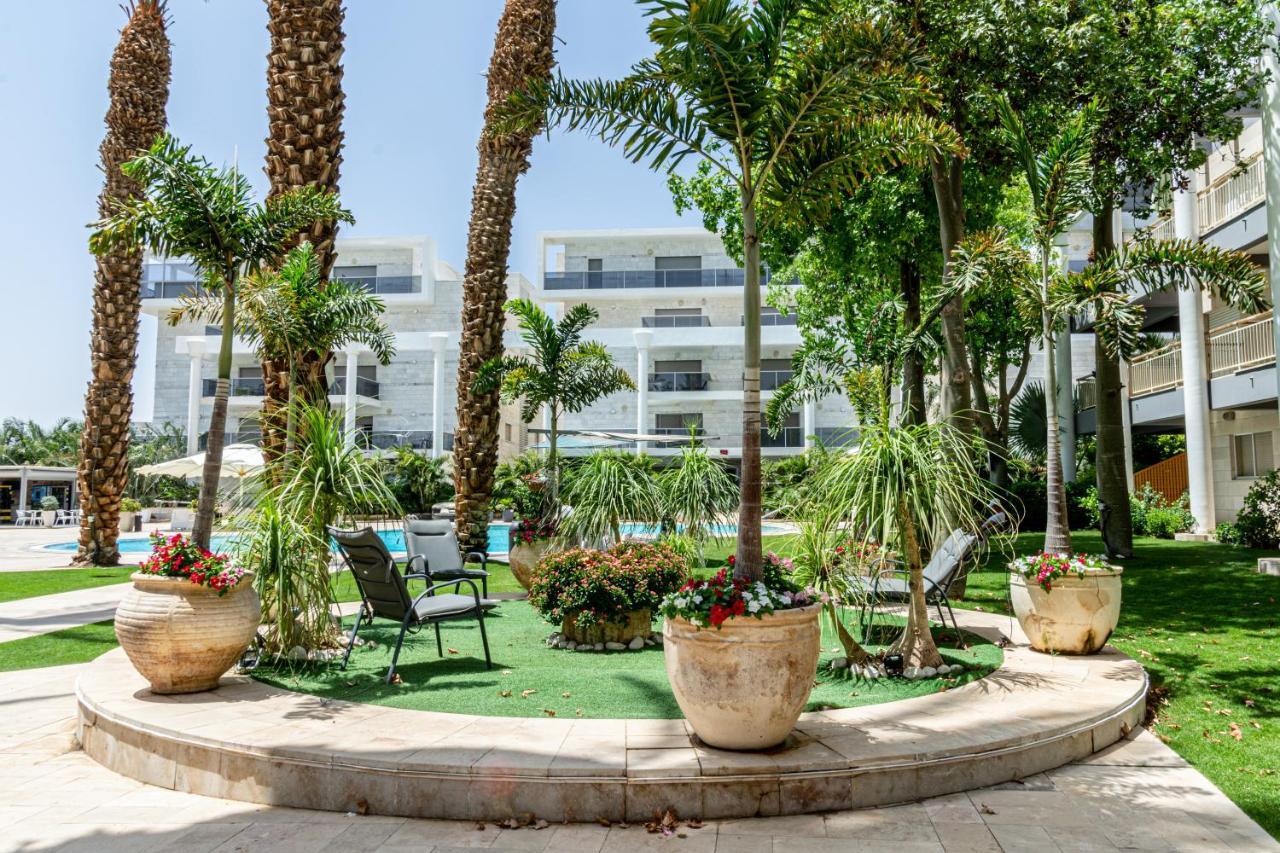 דירת גן פונה לבריכה - Pool Garden View Eilat Apartment Exterior foto
