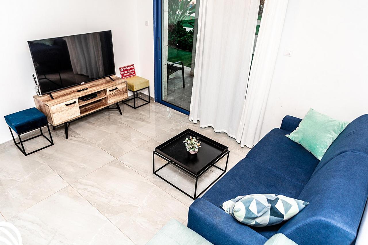 דירת גן פונה לבריכה - Pool Garden View Eilat Apartment Exterior foto