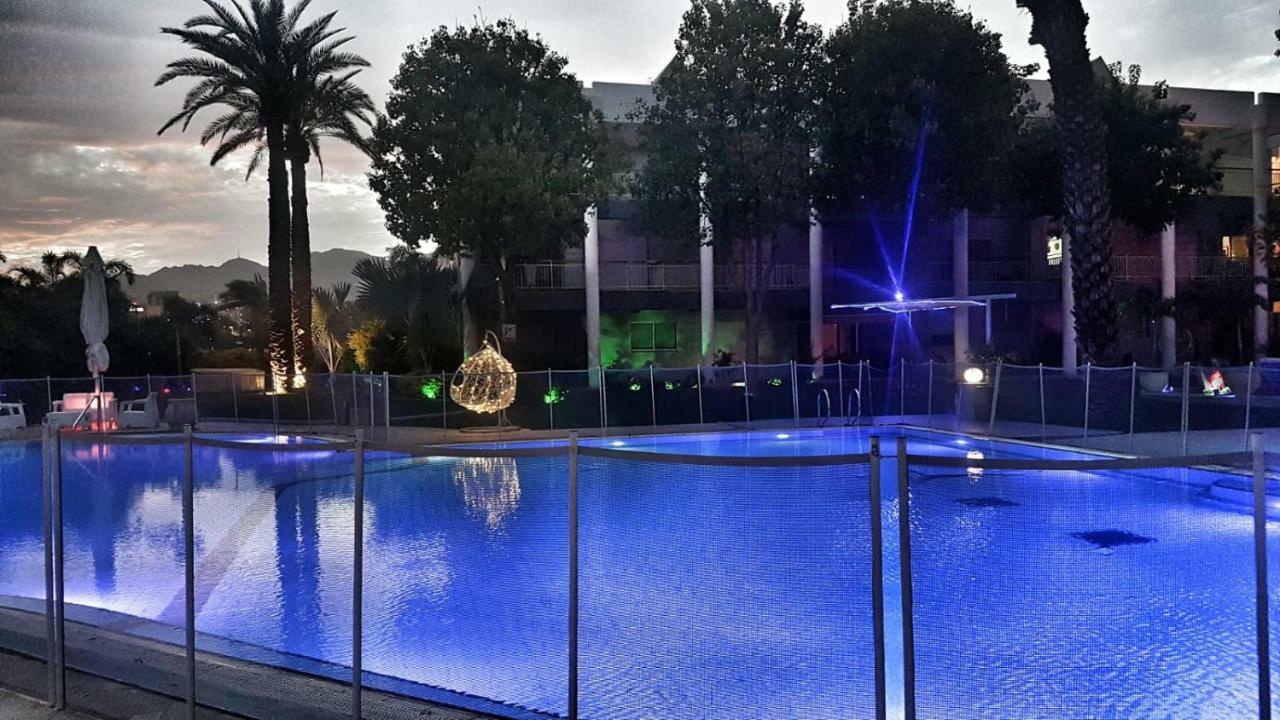 דירת גן פונה לבריכה - Pool Garden View Eilat Apartment Exterior foto